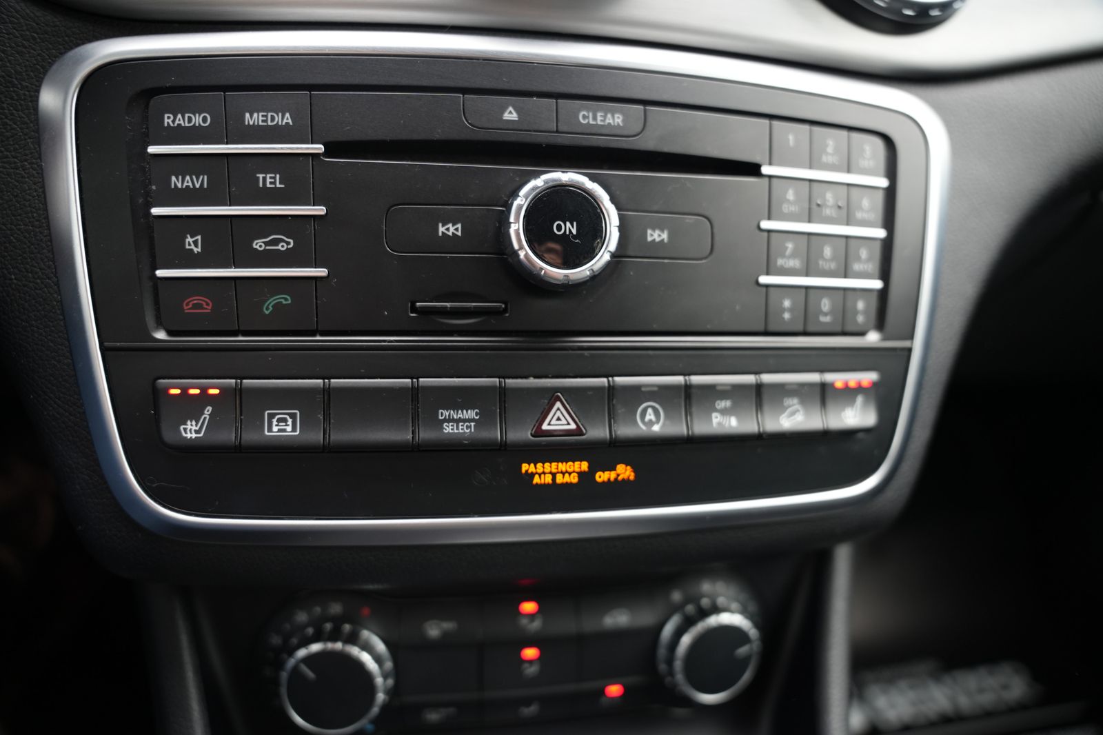 Fahrzeugabbildung Mercedes-Benz GLA 220 CDI 4Matic *AMG*SHZ*Navigation*