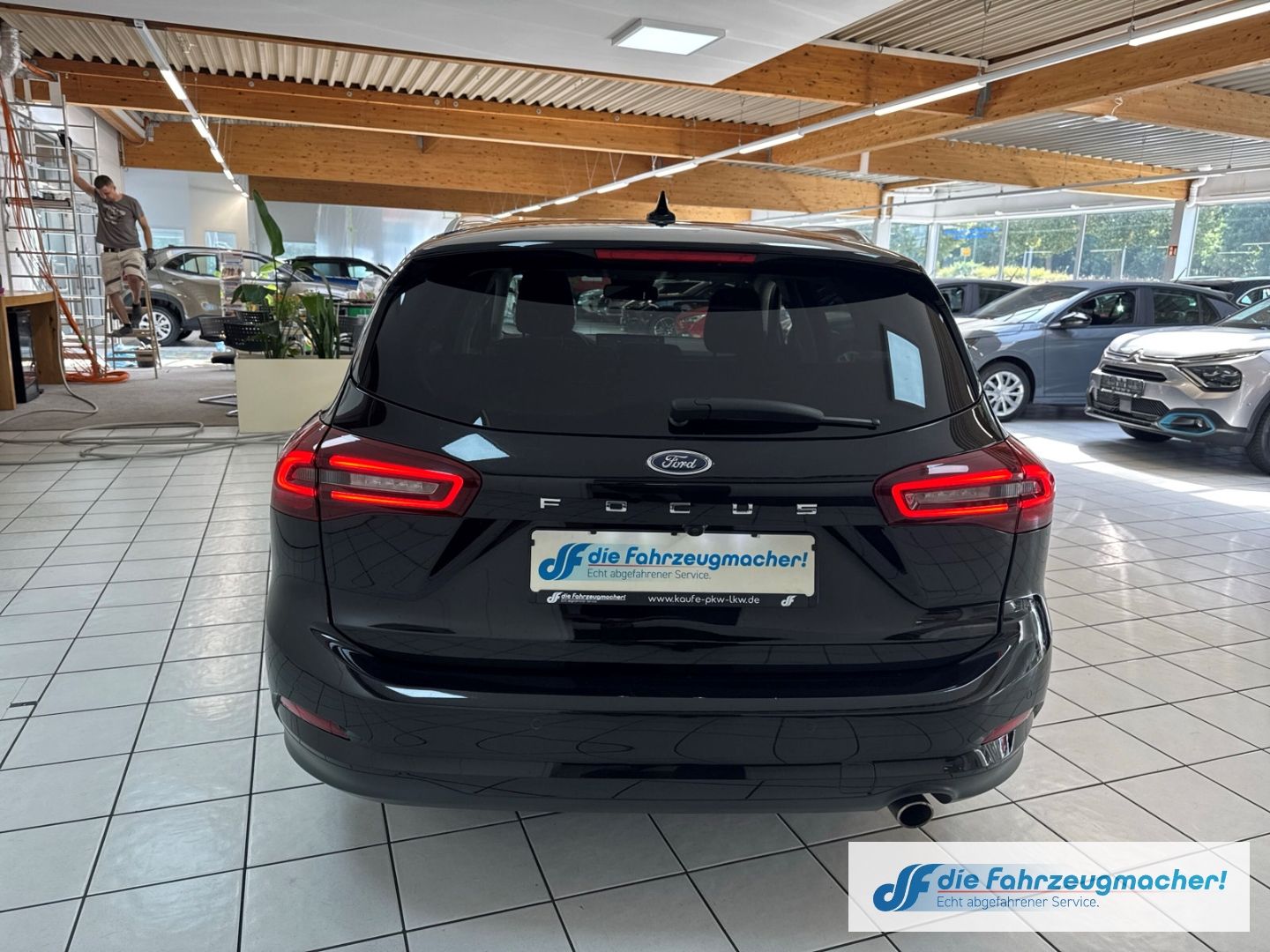 Fahrzeugabbildung Ford Focus Turnier Titanium X Sportpaket Navi Digital