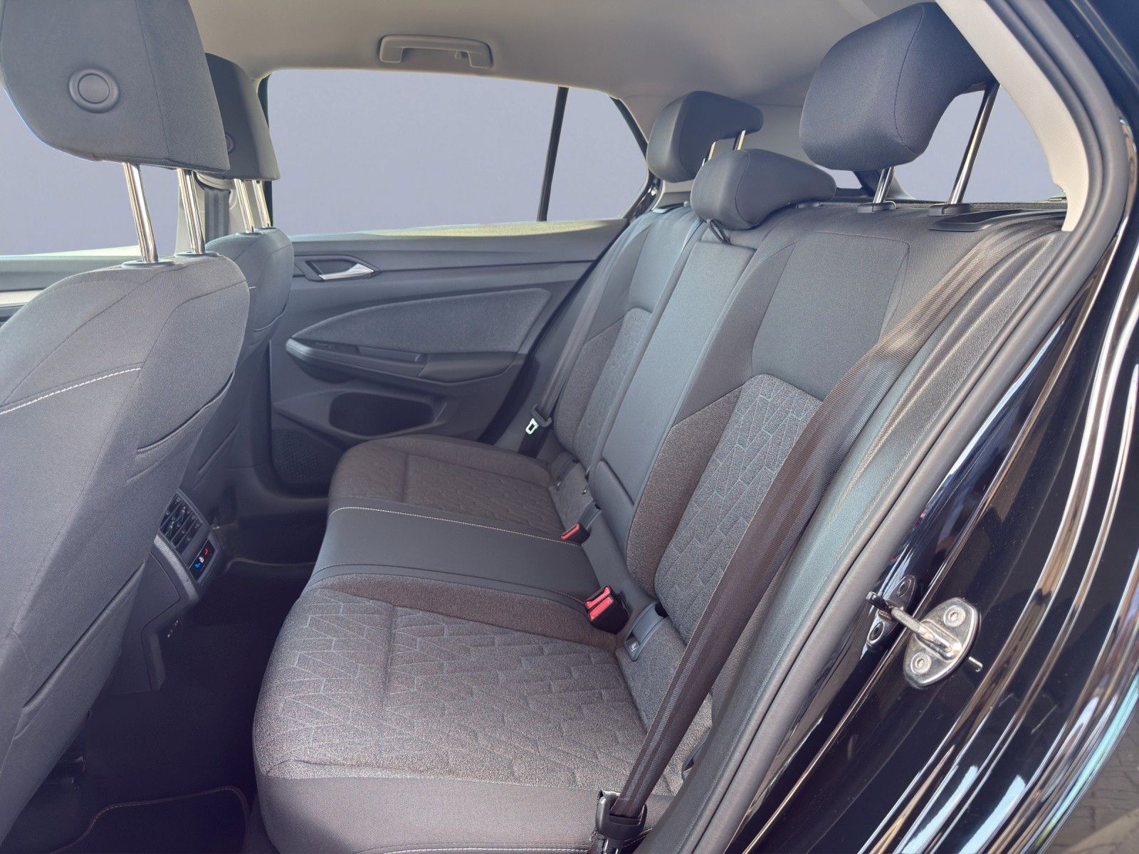 Volkswagen Golf VIII 1.5 TSI MOVE ACC+NAVI+APP CONNECT+DAB+ imagem 3