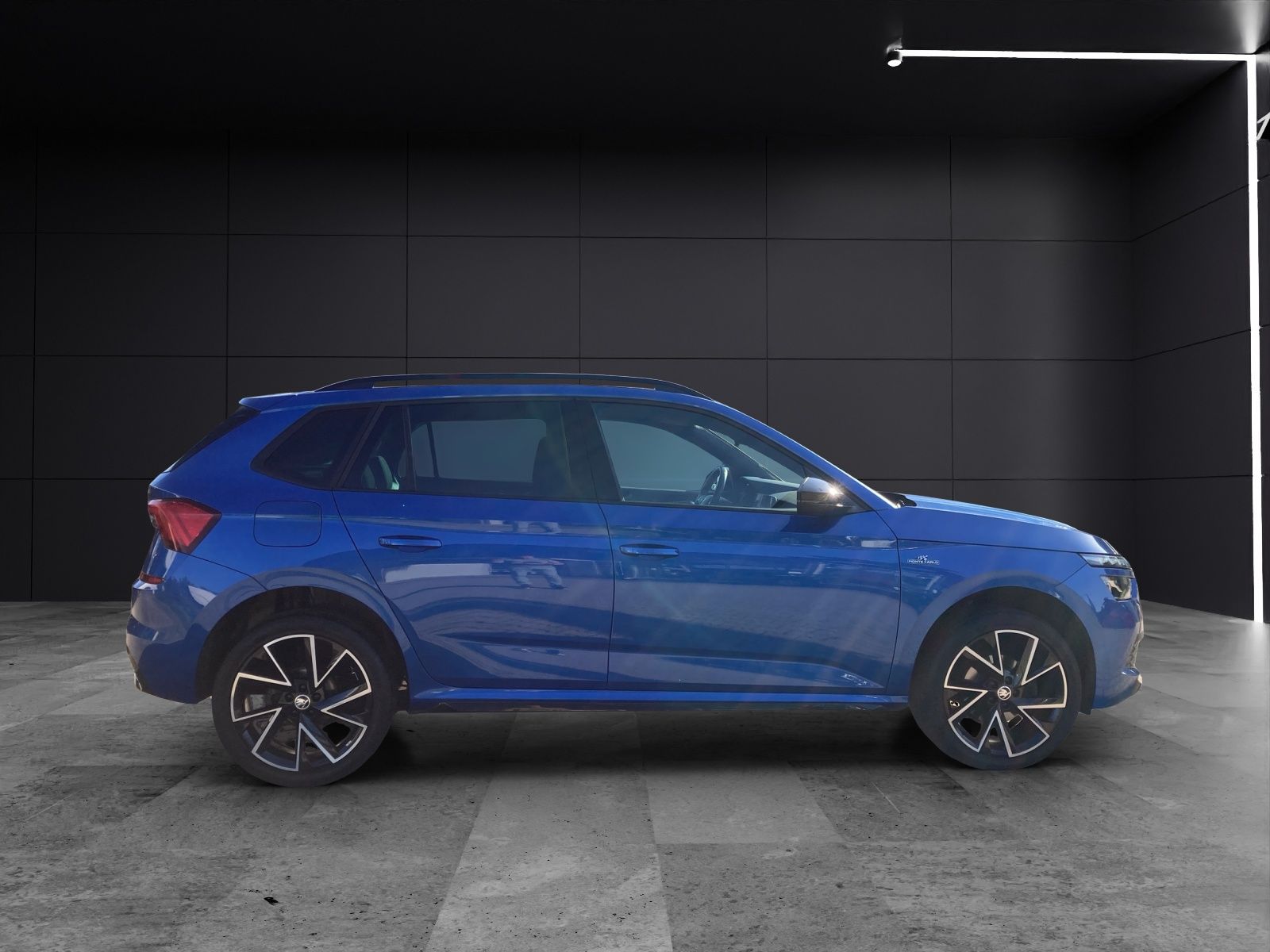 Fahrzeugabbildung SKODA Kamiq TSI Monte Carlo LED AHK Navi AID Pano ACC