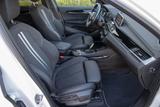 BMW X1 sDrive20i Sport Line Autom Navi Rkam SHZ 18" - BMW X1 aus 2023