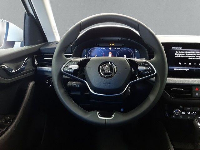 Fahrzeugabbildung Skoda Kamiq Drive 1.5TSI DSG Matrix Kamera Navi ACC