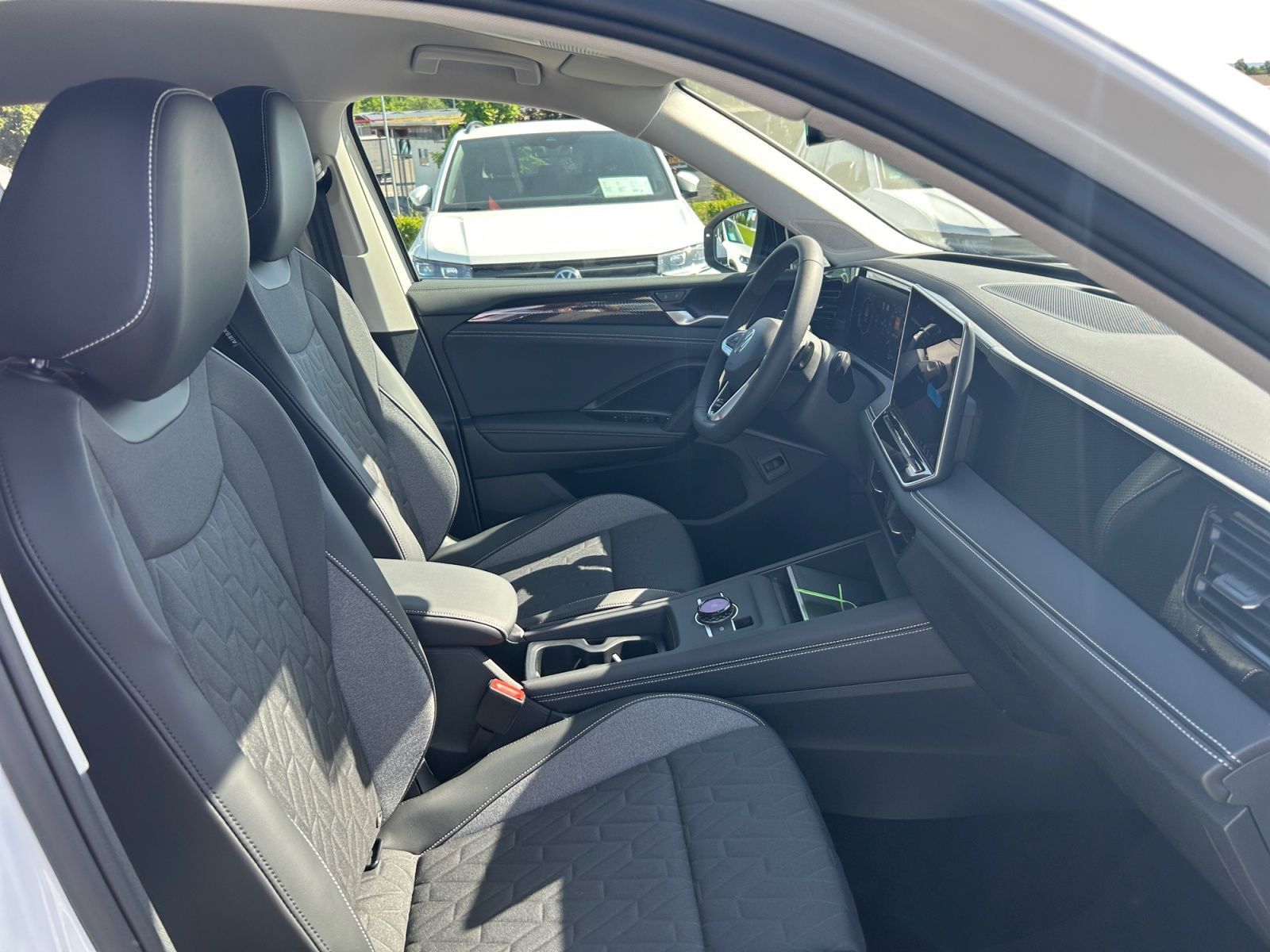 Volkswagen Tiguan - Bild 13
