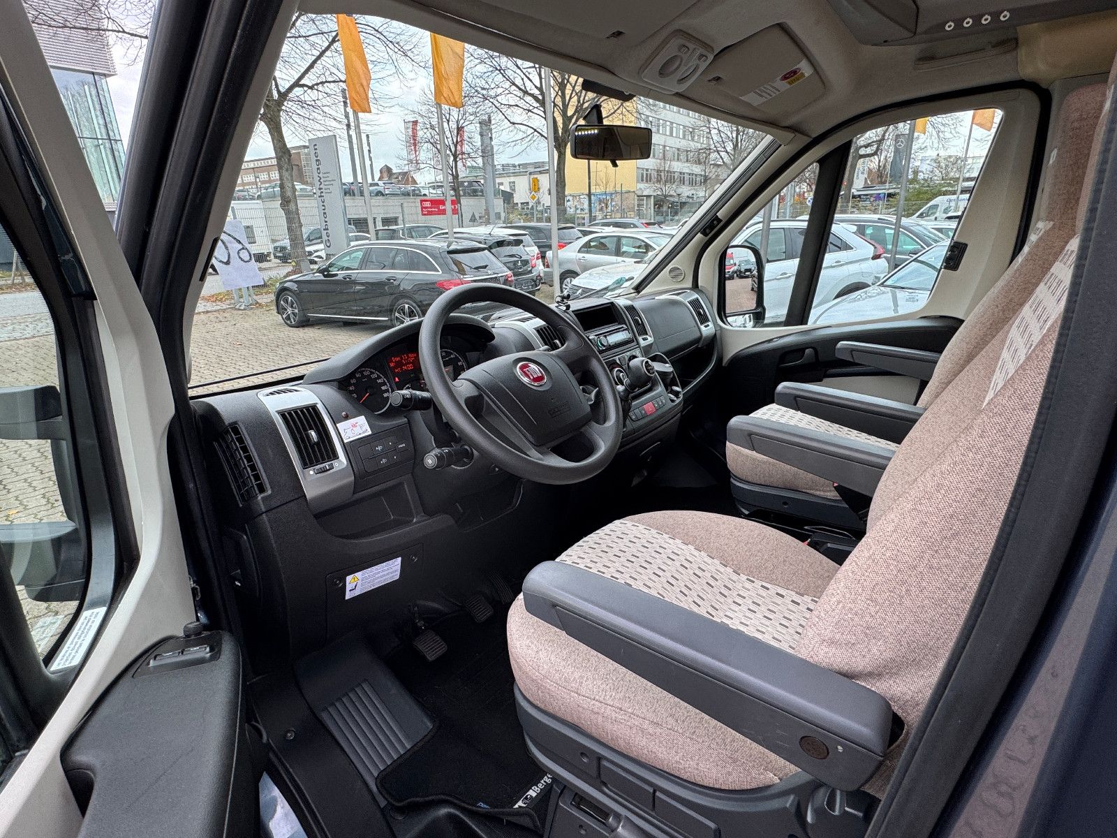 Fahrzeugabbildung Chausson WELCOME 618 FIAT SAT TV HUBBETT BACKOFEN 1.HAND