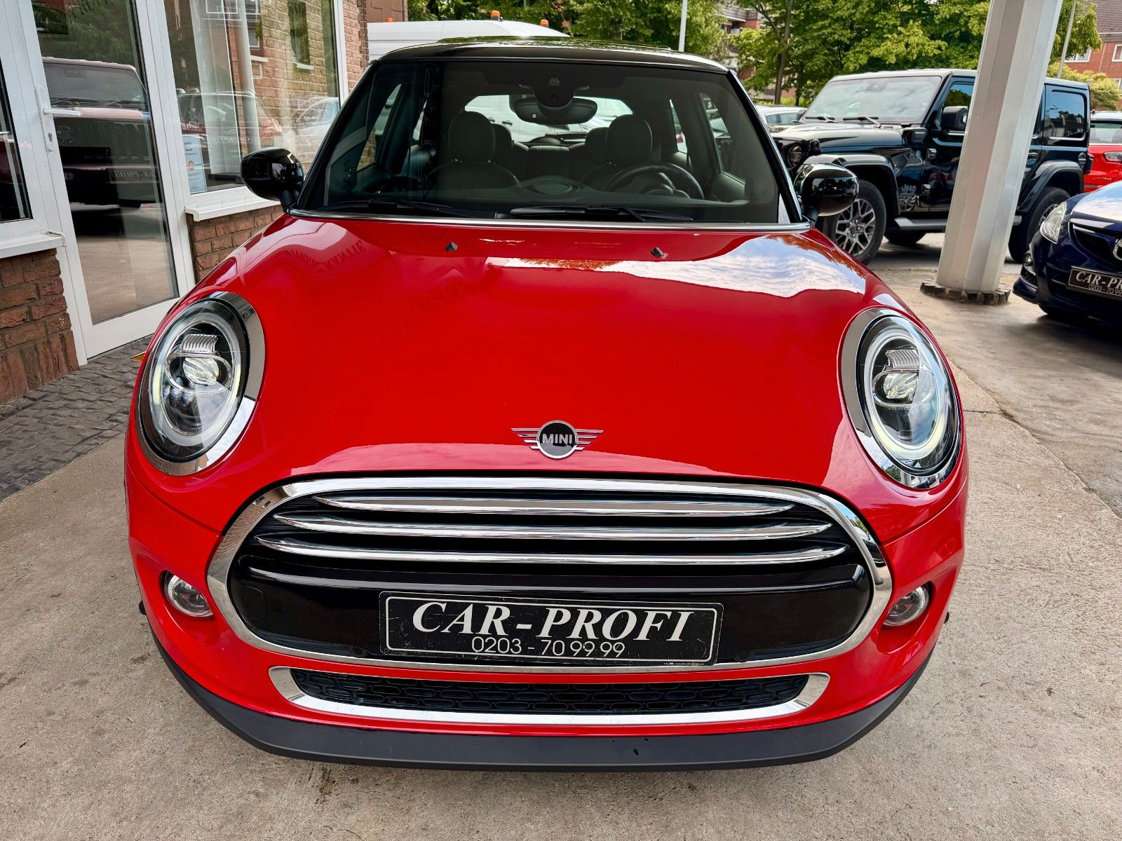 Fahrzeugabbildung MINI Cooper Autom. Navi/Panorama/LED/Sportsitze/1.Hd
