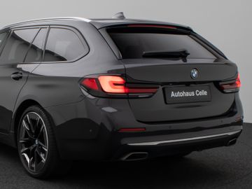 Fahrzeugabbildung BMW 530d Tour Luxury HUD ACC H/K AHK Komfortsitz 20"
