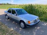 Mercedes-Benz E 280  1. Besitzer  ,scheckheftgepflegt - Mercedes-Benz E 280 aus 1993