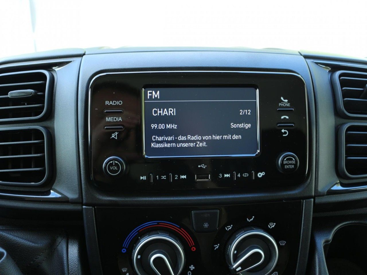 Fahrzeugabbildung Citroën Jumper Kasten Hochraum 33 L2H2 BlueHDi 140