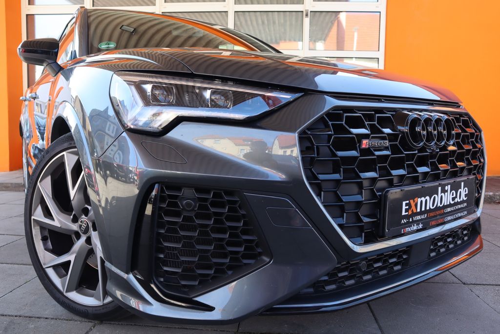 Image of Audi RSQ3