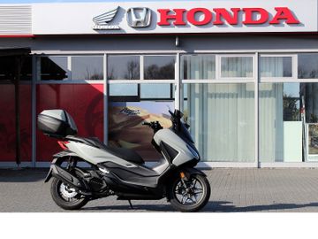 Honda Forza125 *Aktion*