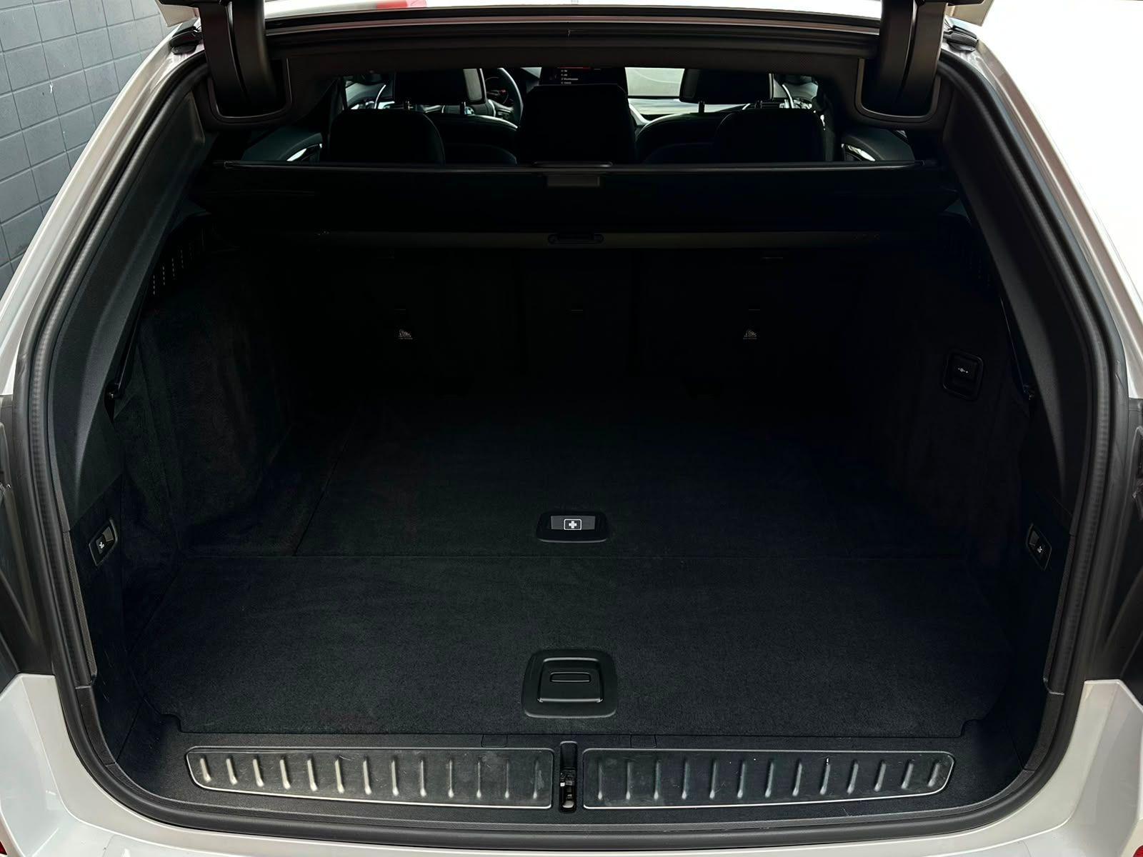 BMW 520d LUXURYLINE SHADOW ACC#PANO#SHZ#MEMORY#SH#LH