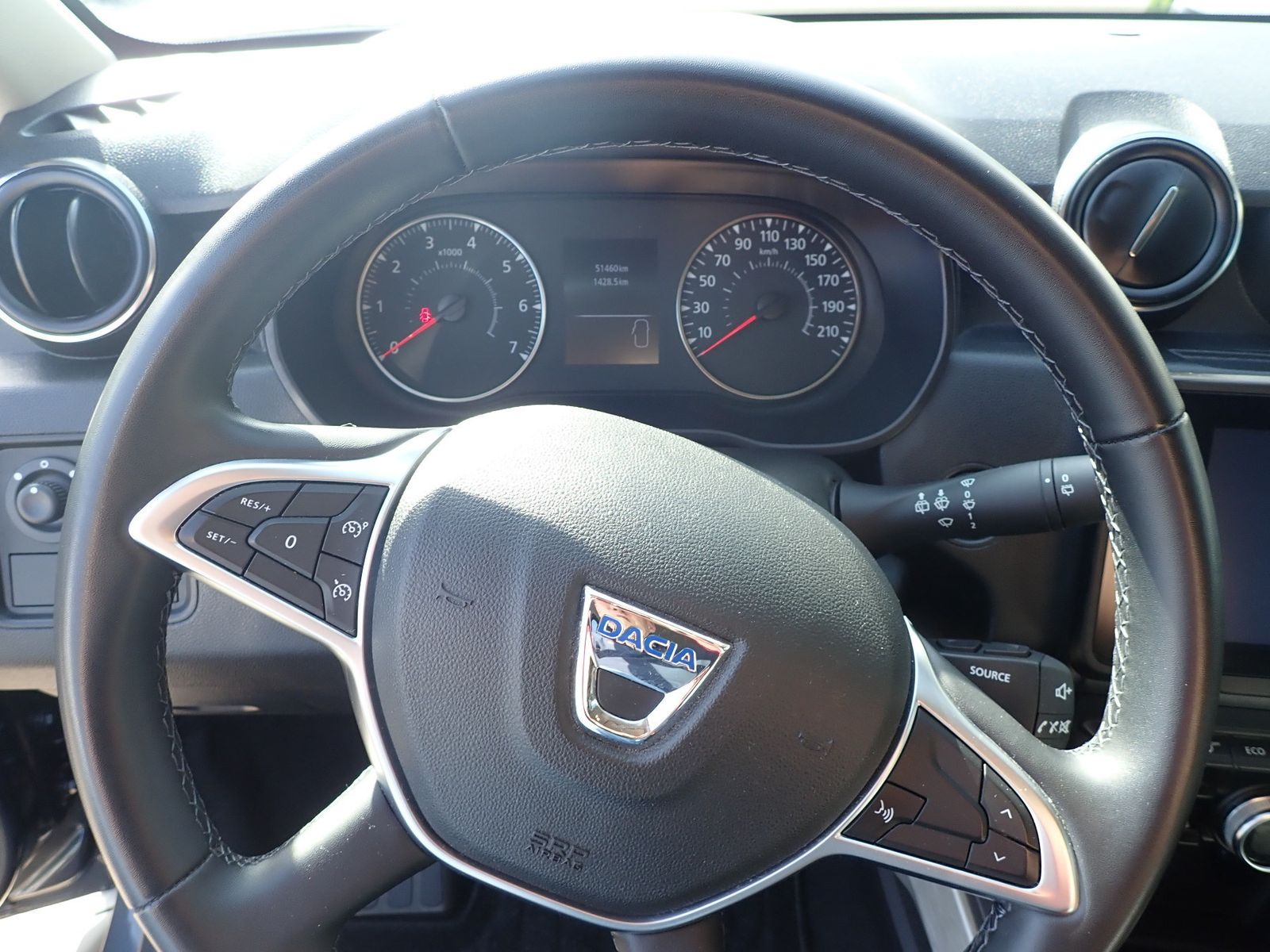 Fahrzeugabbildung Dacia Duster TCe130 2WD Prestige+