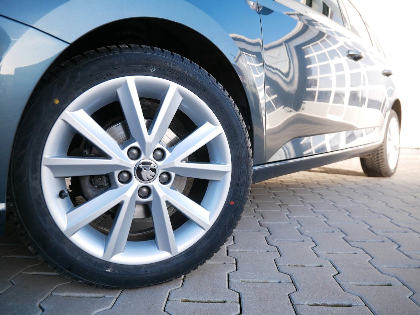 Fahrzeugabbildung SKODA Fabia Combi 1.2 TSI Joy PDC SHZ NSW Klimaautom.