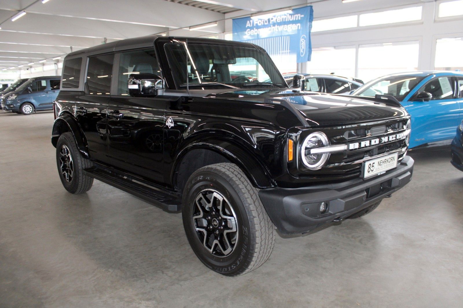 Fahrzeugabbildung Ford Bronco 2.7 l V6 Outer Banks 4x4 Automatik 1ST ED