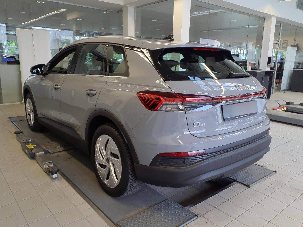 Audi Q4 e-tron 35 Navi SHZ 3-Zone PDC LED