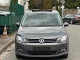 Volkswagen Sharan Highline*Xenon*Pano*Leder*7Sitz*AHK* - Volkswagen Sharan in Bochum