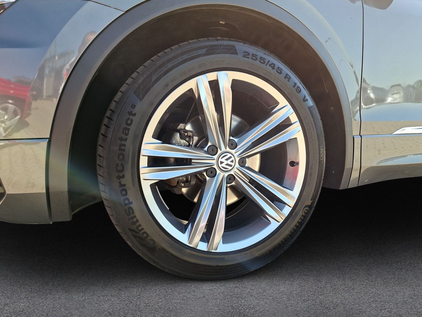 Tiguan R-Line 1.4 TSI Sound *AHK*LED*APPConnect*