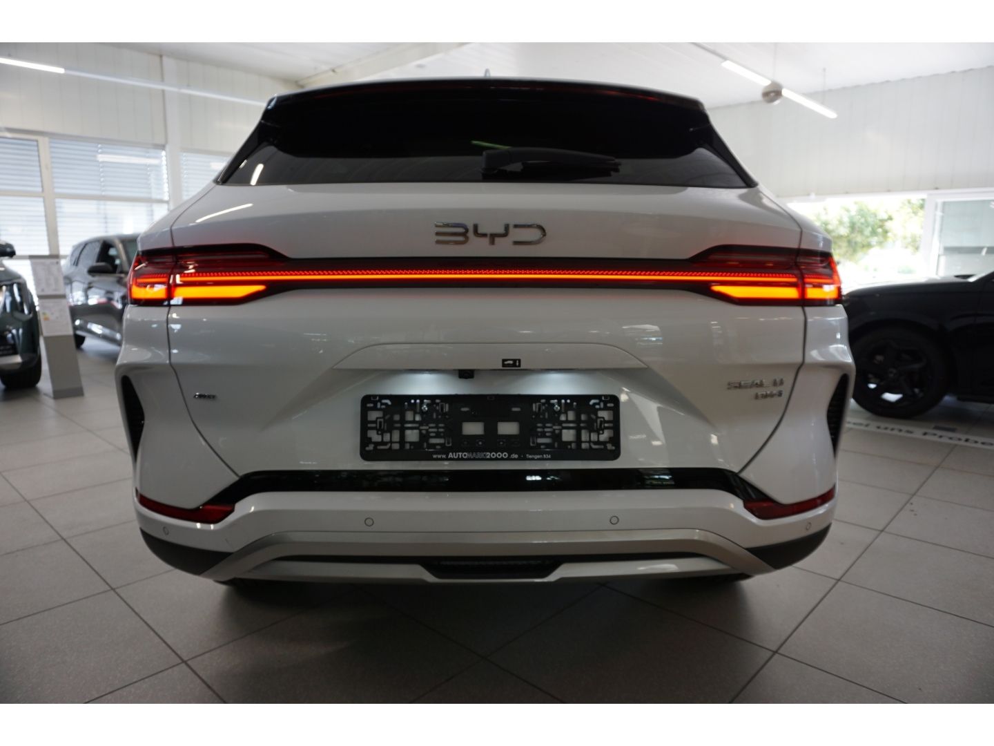 BYD SEAL U