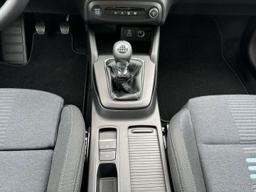 Bild 15 Ford Focus Turnier Active Navi Soundsystem B & O LED
