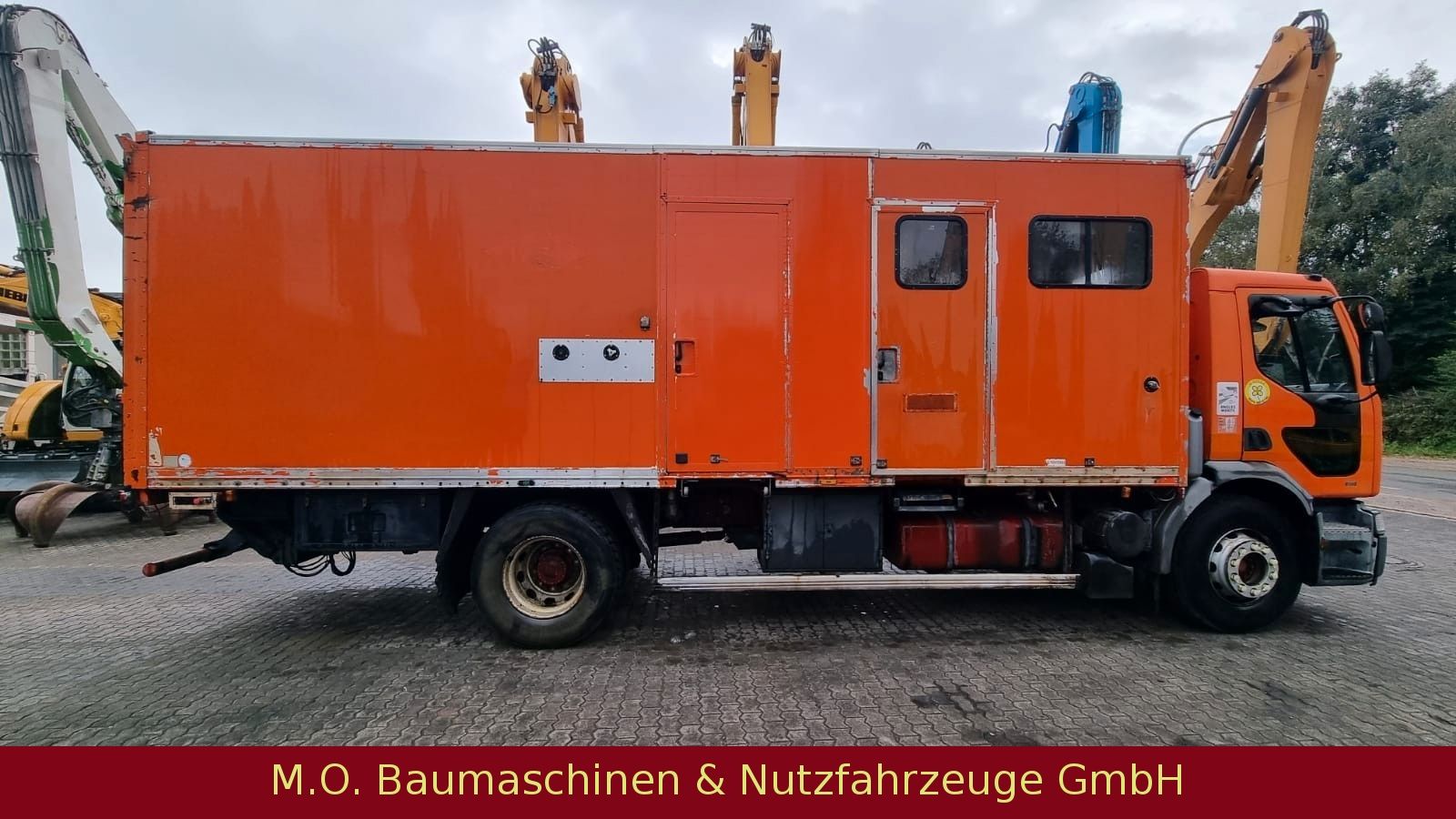 Fahrzeugabbildung Renault Premium 250 DCI / Mannschaftswagen /