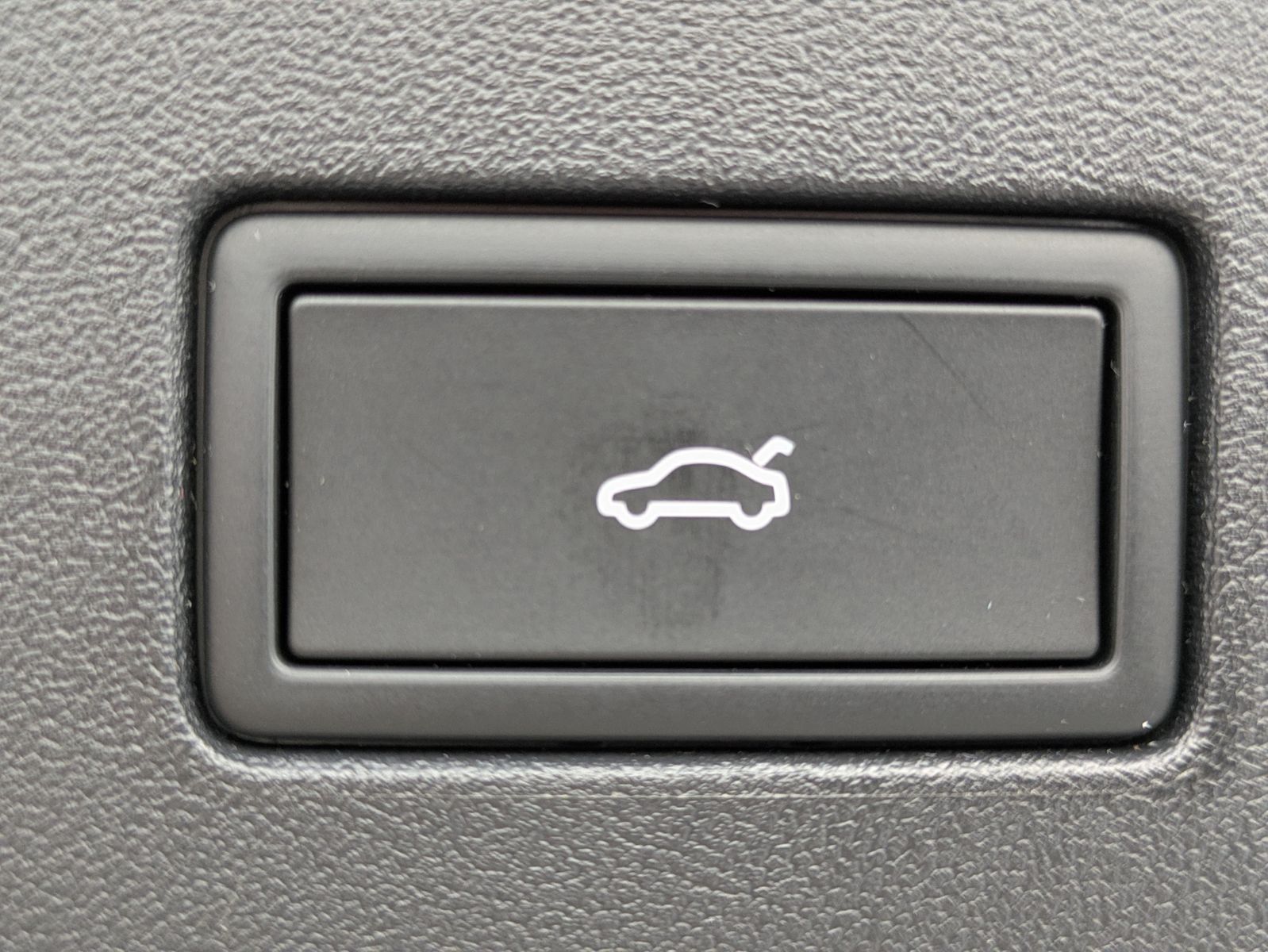 Fahrzeugabbildung Volkswagen Tayron 2.0 TDI 4M R-Line BLACK*7S*IQ-L.*PANO*HUD