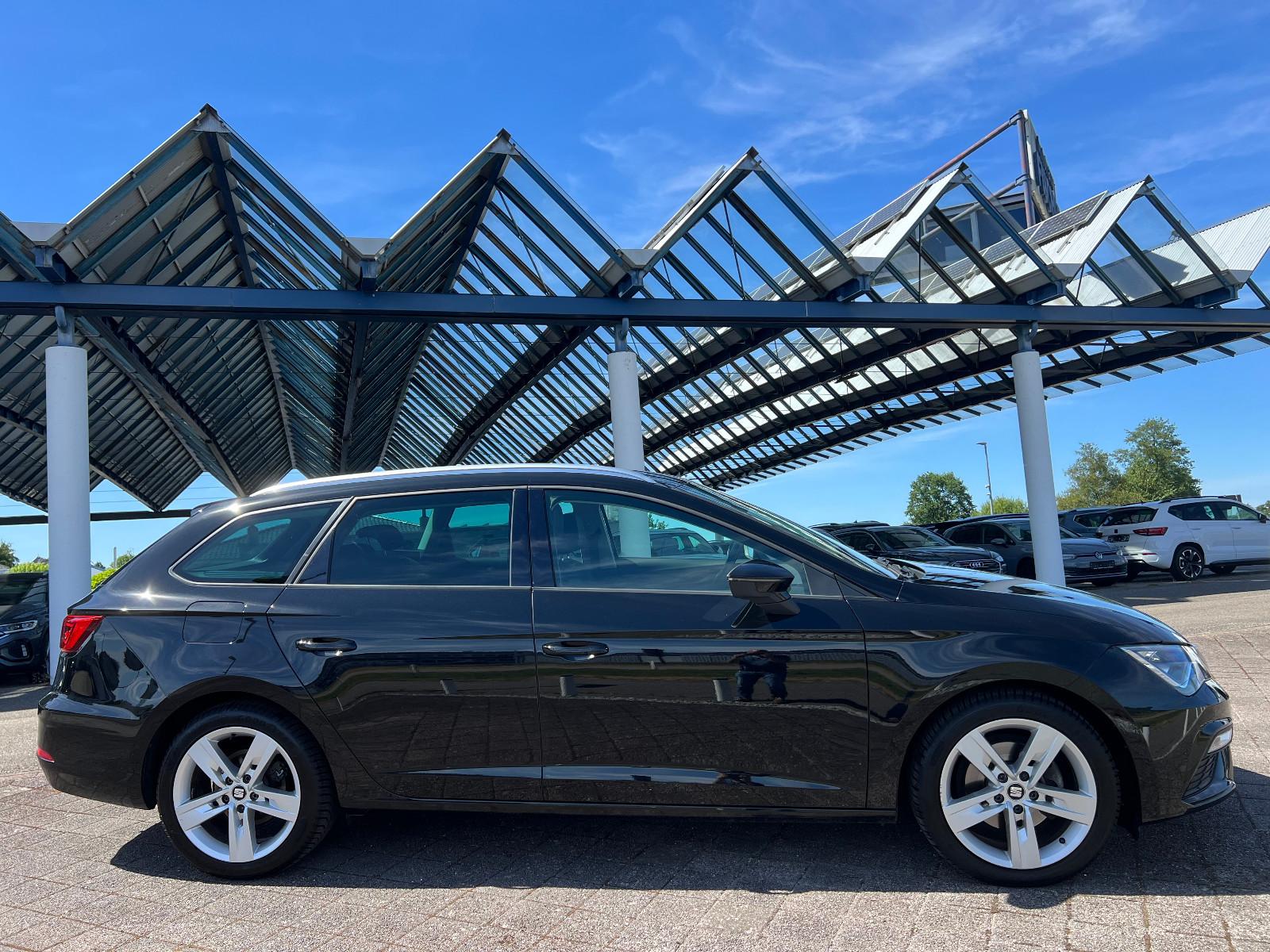 Seat Leon ST FR Black Matt Edition,DSG,Navi,LED,DCC