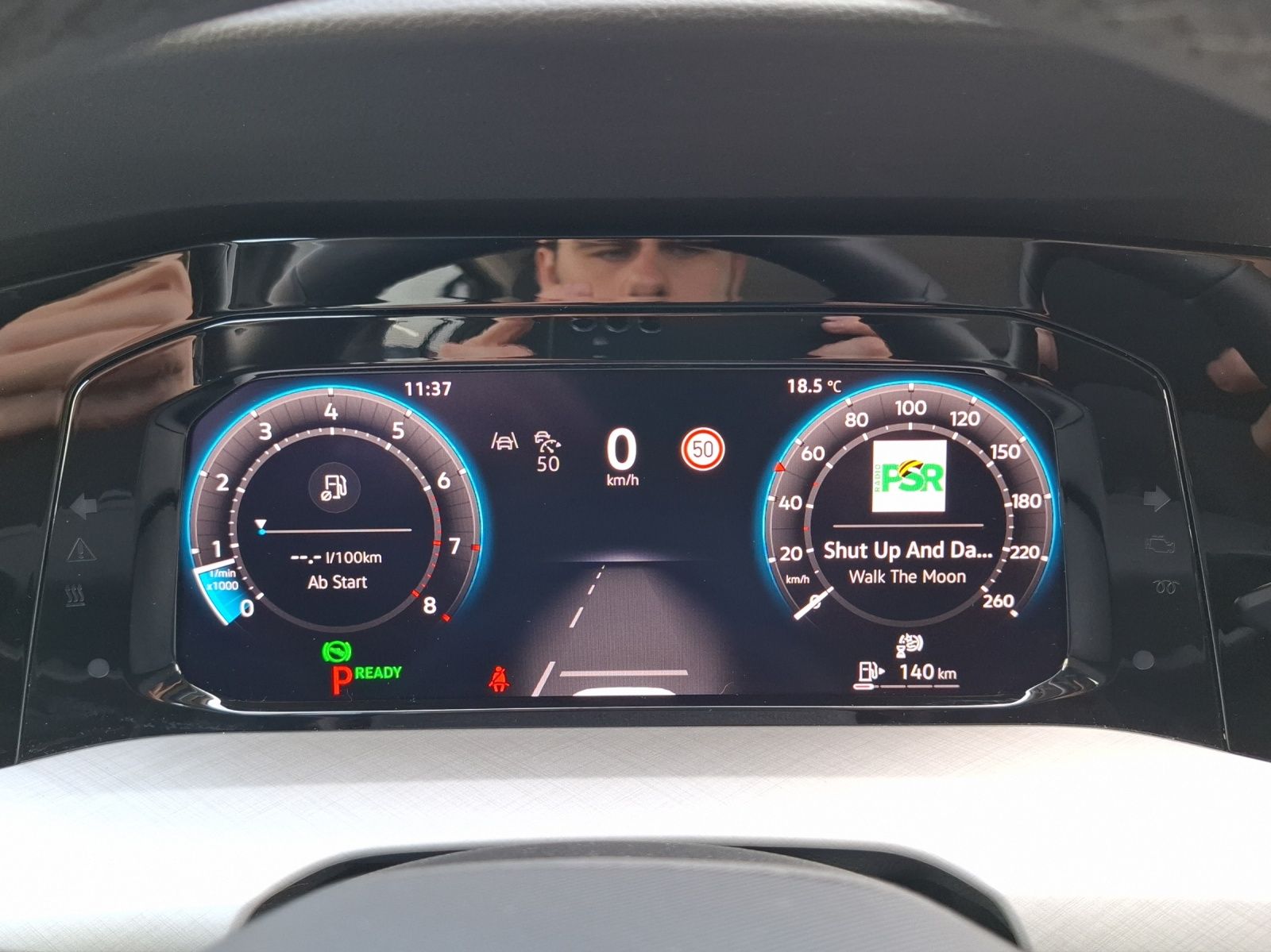 Fahrzeugabbildung Volkswagen Golf VIII Variant eTSI Life DSG LED CarPlay AID