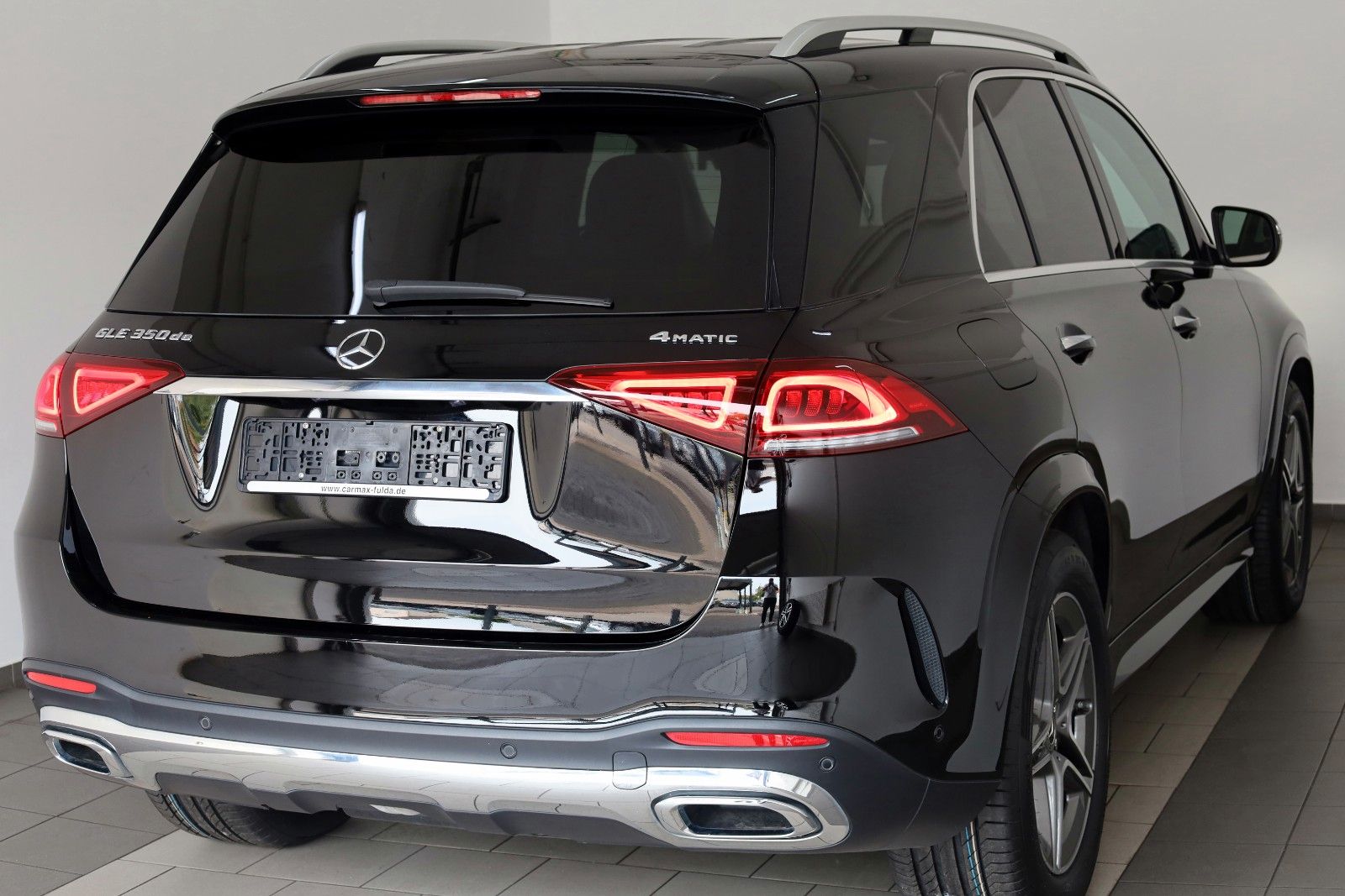 Fahrzeugabbildung Mercedes-Benz GLE 350de 4M AMG Line Navi,SH,Kamera,AHK,SR+WR