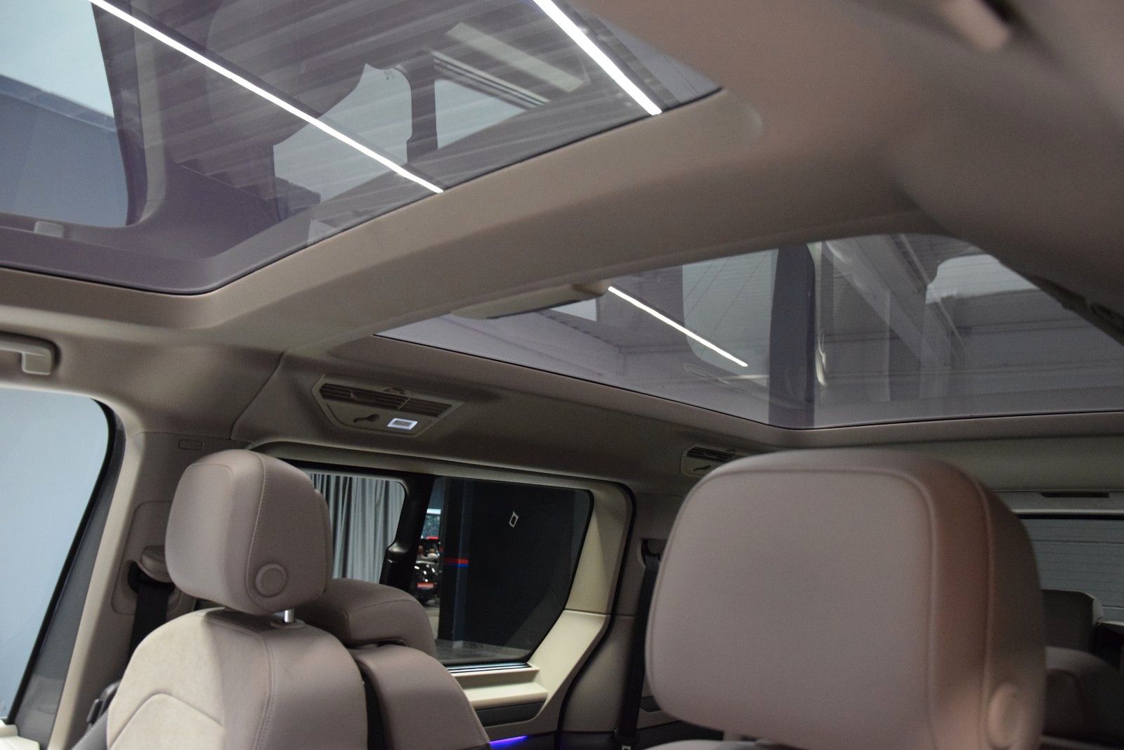Fahrzeugabbildung Volkswagen Style lang Pano. ACC Kamera AHK DCC vis-a-vis
