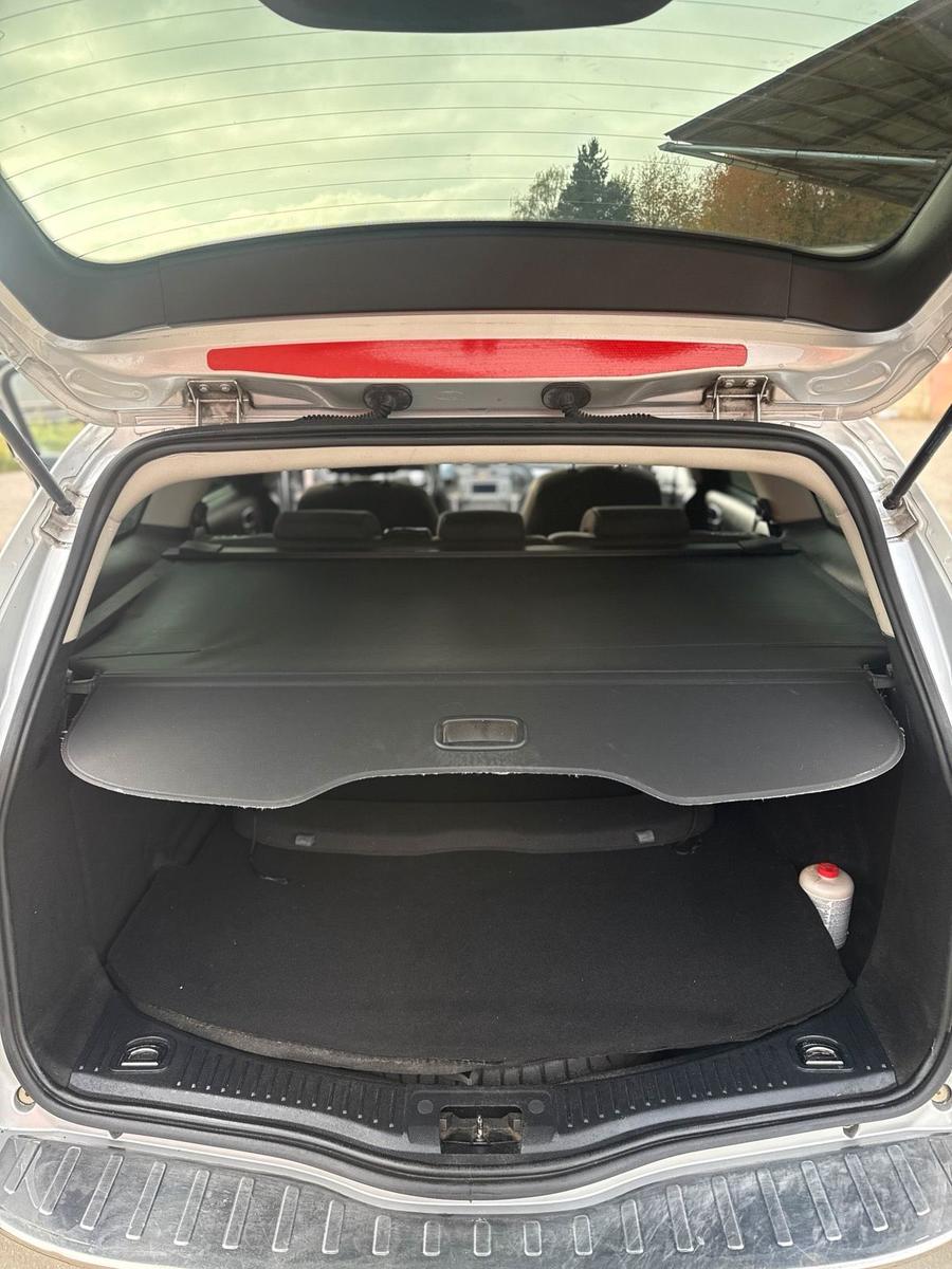 Ford Mondeo 2009 — photo 15