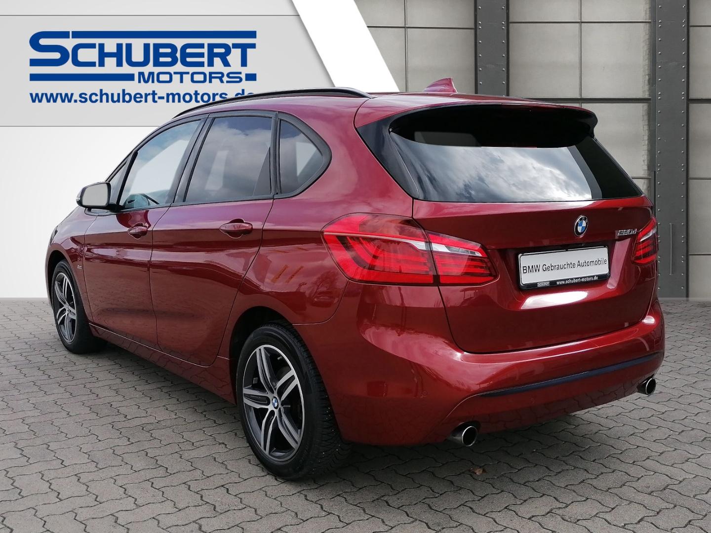 BMW 220 Active Tourer d Sport Line LED Navi AHK ACC 