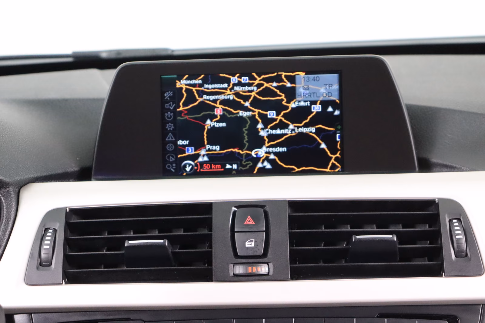 BMW 320 i Touring xDrive * Bi- Xenon * Navi