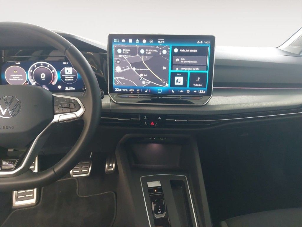Fahrzeugabbildung Volkswagen Golf Variant 1.5 eTSI DSG Goal AHZV