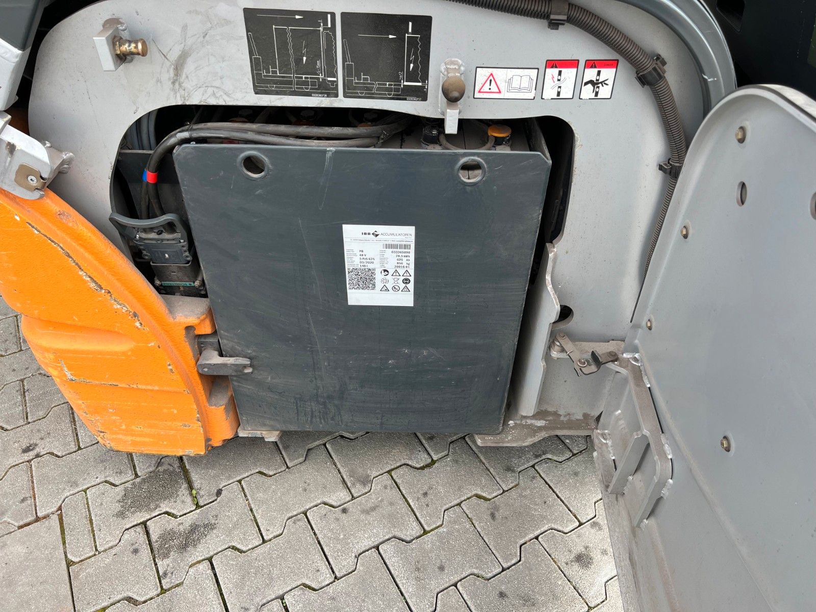 Fahrzeugabbildung Still RX 20-14 / Triplex: 4,3m / 1.447h / SS / 03.2020