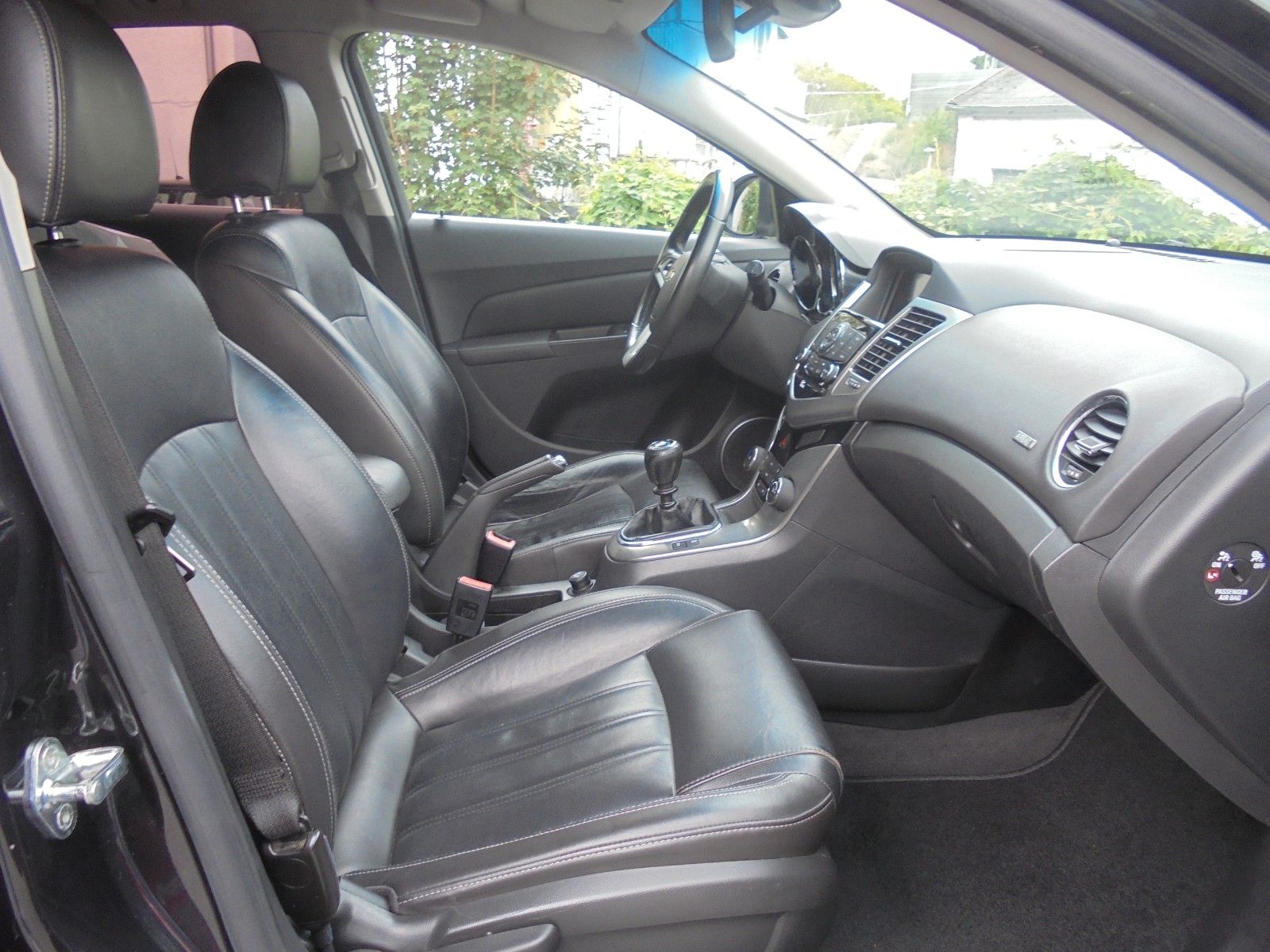 Fahrzeugabbildung Chevrolet Cruze Station Wagon/8Fachbereift/Vollausstattung