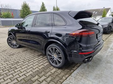 Porsche Cayenne - 12