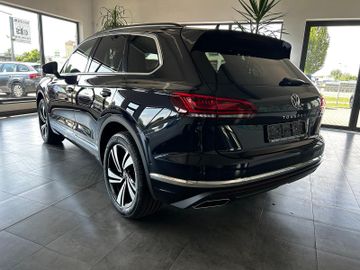Volkswagen Touareg - 8