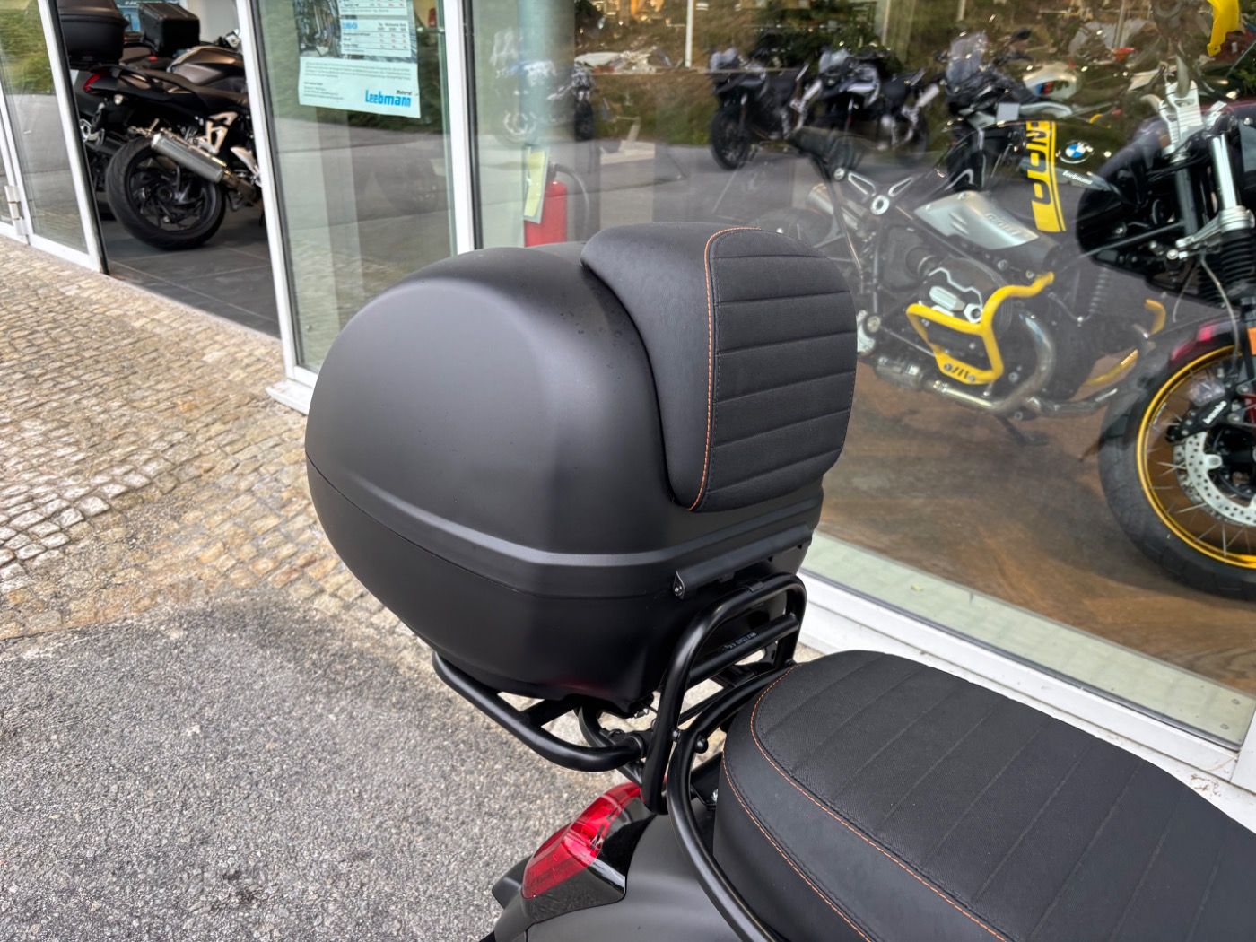 Fahrzeugabbildung Piaggio Vespa GTS 300 Sport