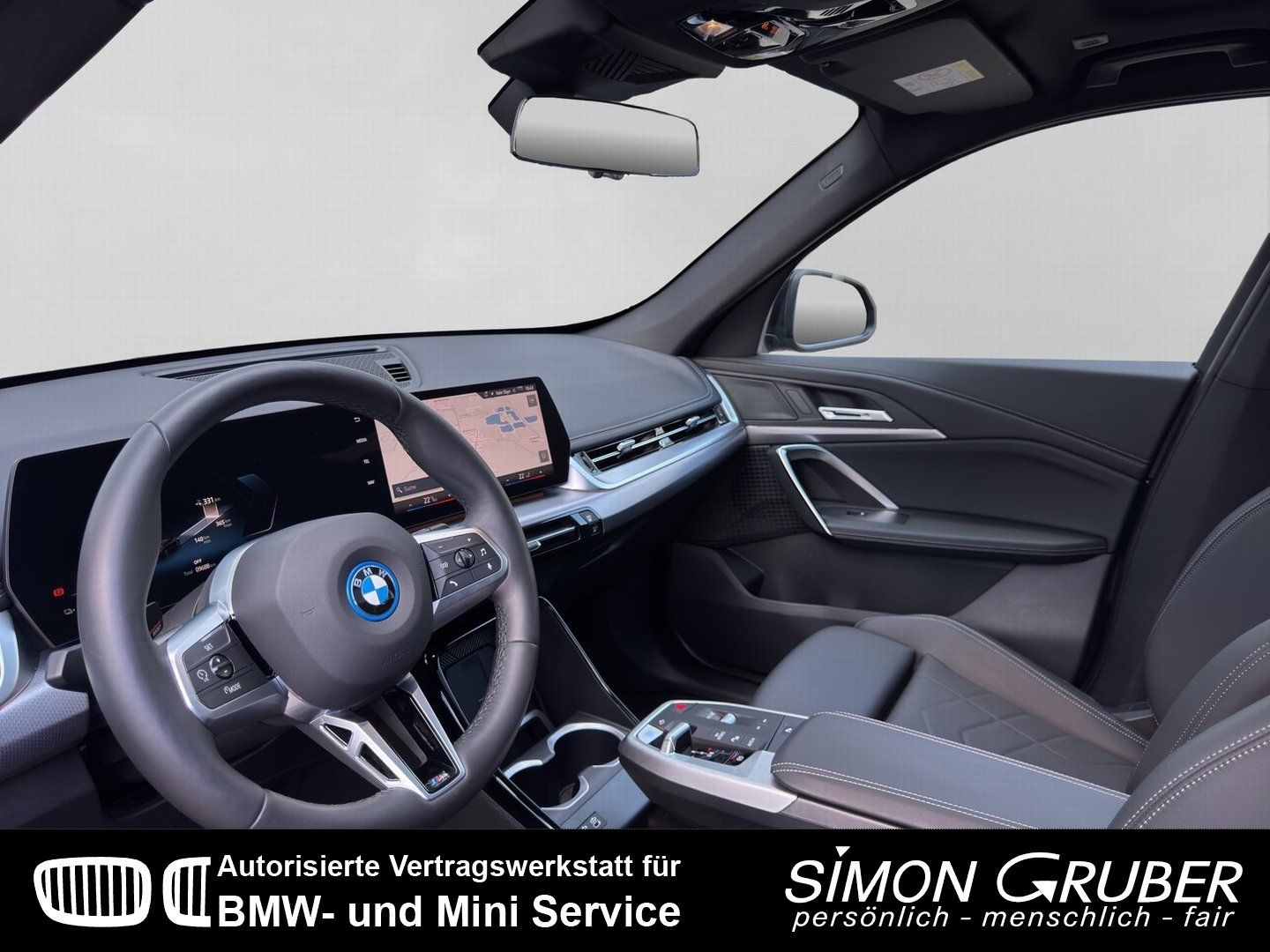 Fahrzeugabbildung BMW iX1 xDrive30 M Sport Pano el.Heckklappe AHK LED