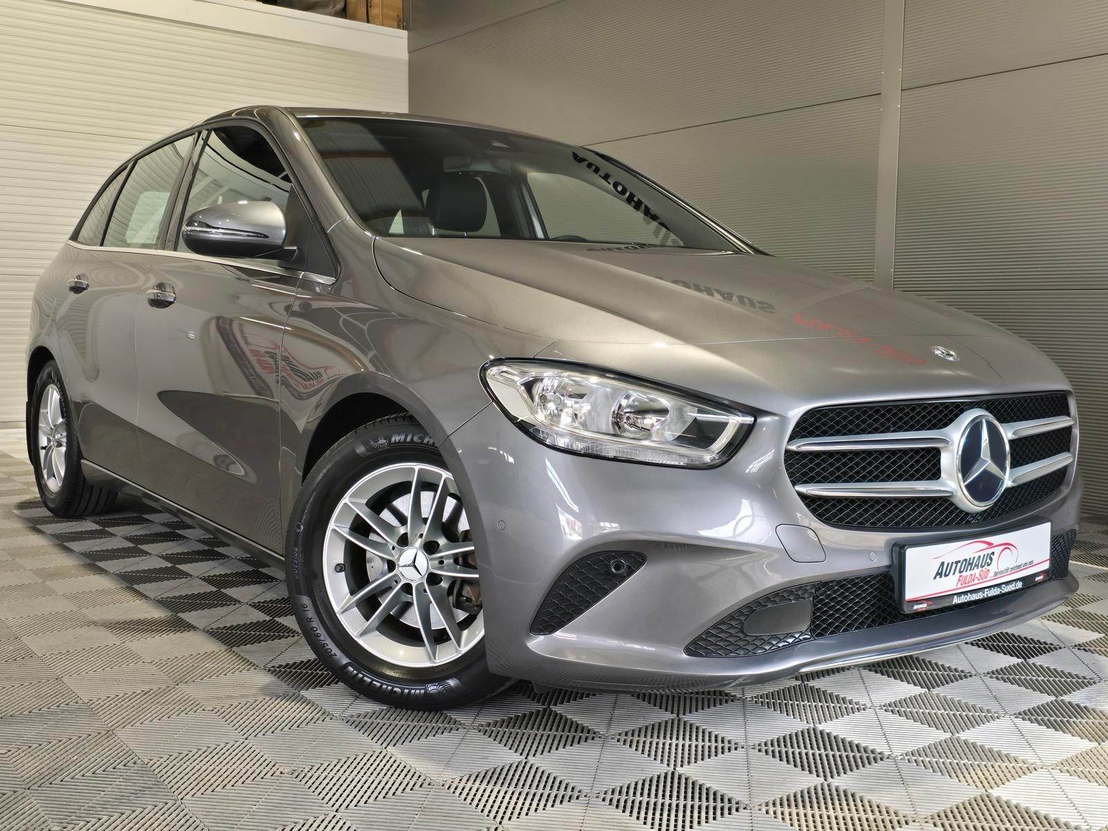 Mercedes B 200 - 1