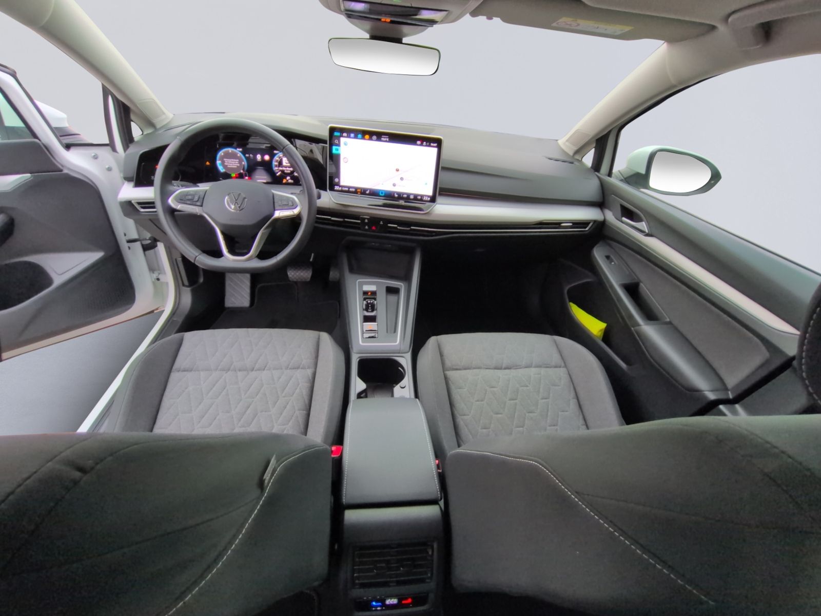 Golf VIII Variant 2.0TDI DSG Life HUD+AHK+LED