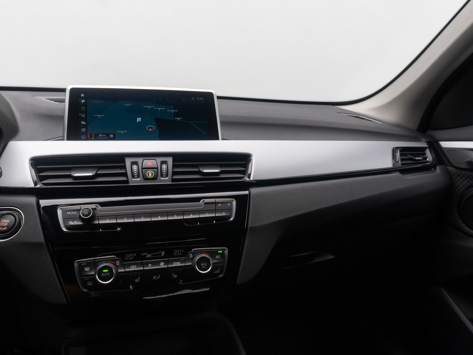 Fahrzeugabbildung BMW X1 sD18i GeschwindigReg DAB ParkAss Navi Lordos