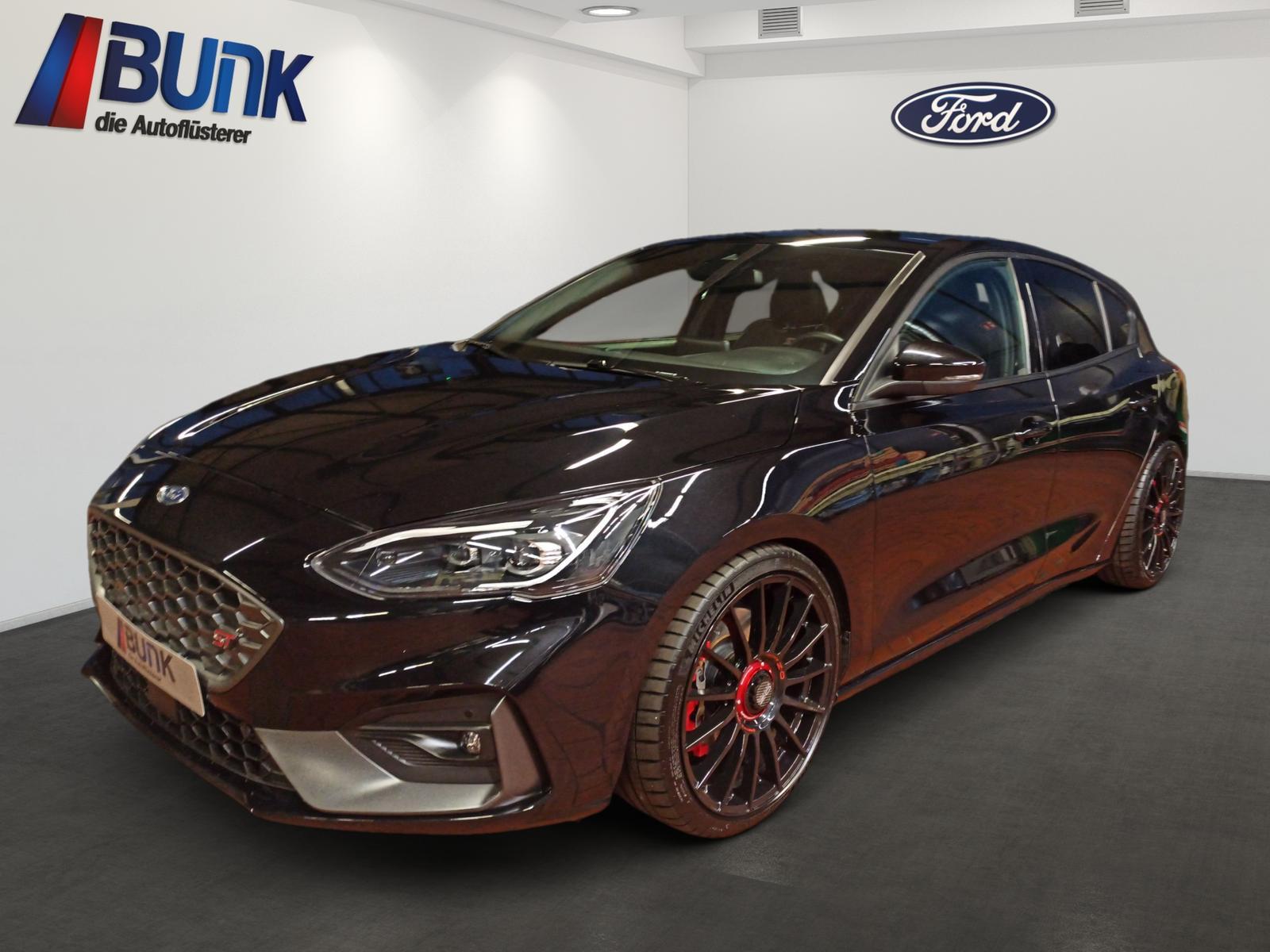 Ford Focus ST 2.3L / Design-Paket 4 / LED / B&O