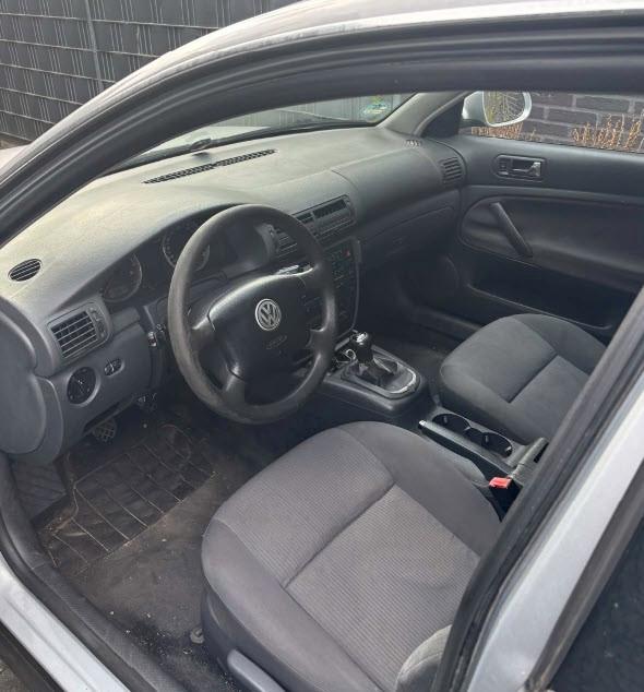 Volkswagen Passat 2005 — photo 7