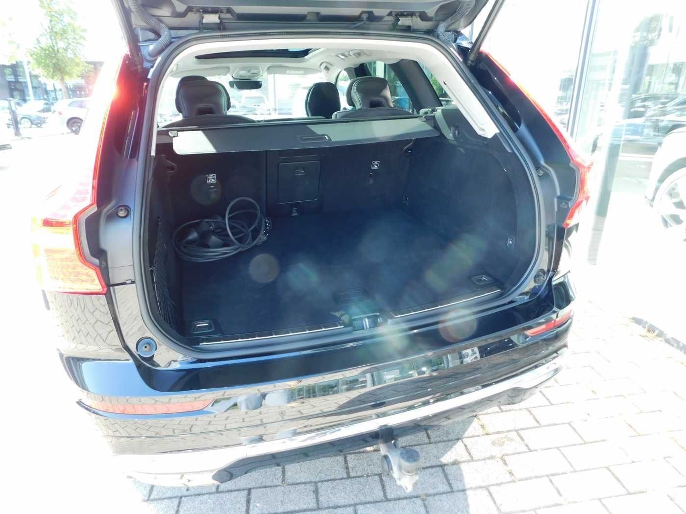 Fahrzeugabbildung Volvo XC60 T6 AWD Recharge Core