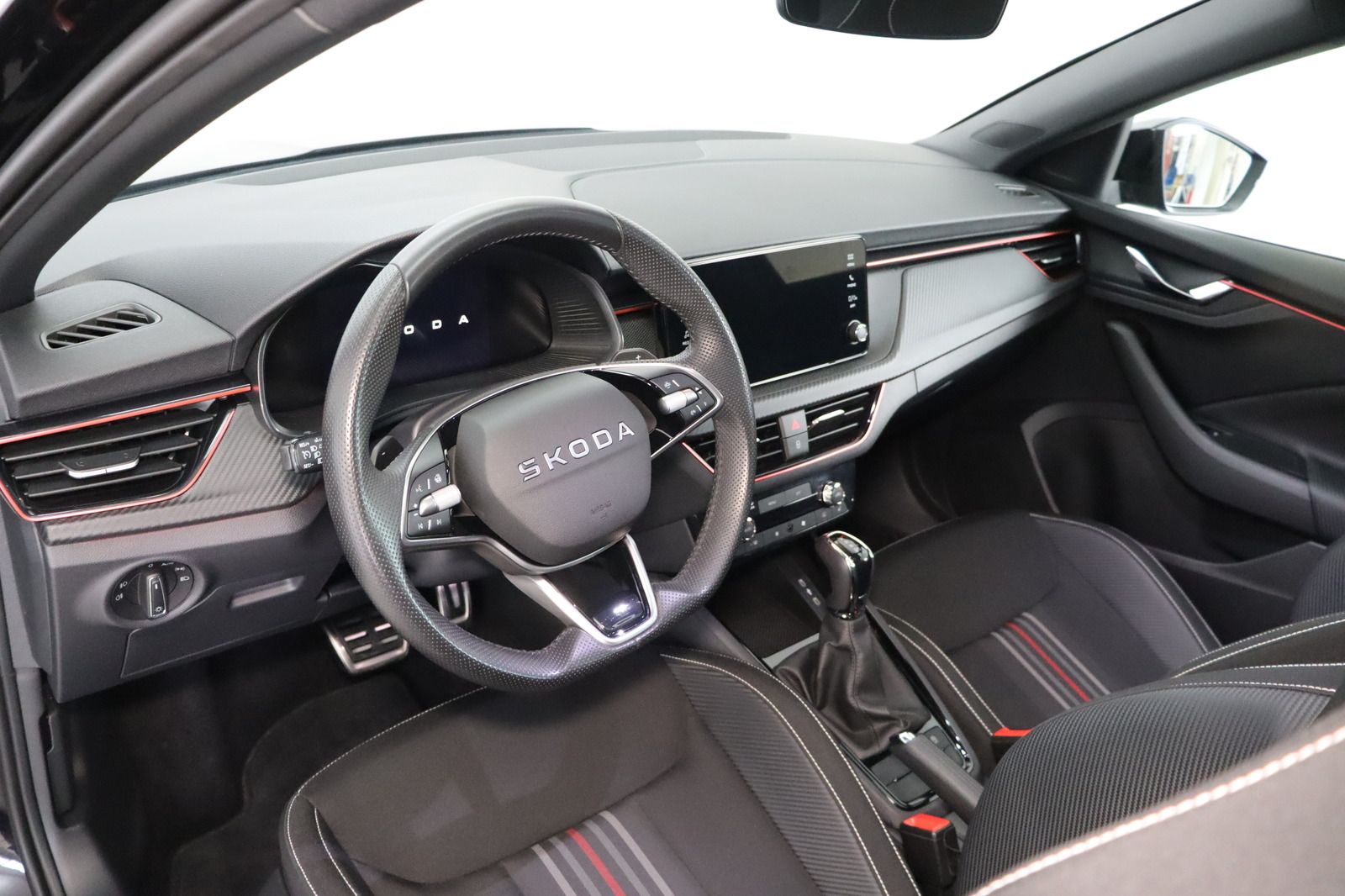 Fahrzeugabbildung SKODA Scala 1.0 TSI Sportback Monte Carlo