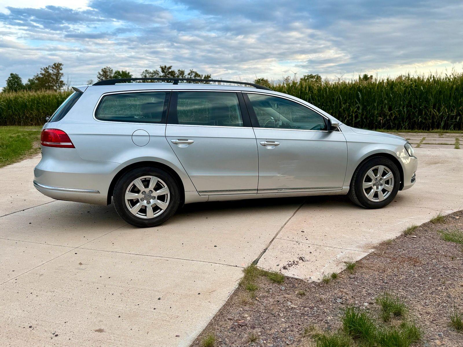 Volkswagen Passat 2011 — photo 5
