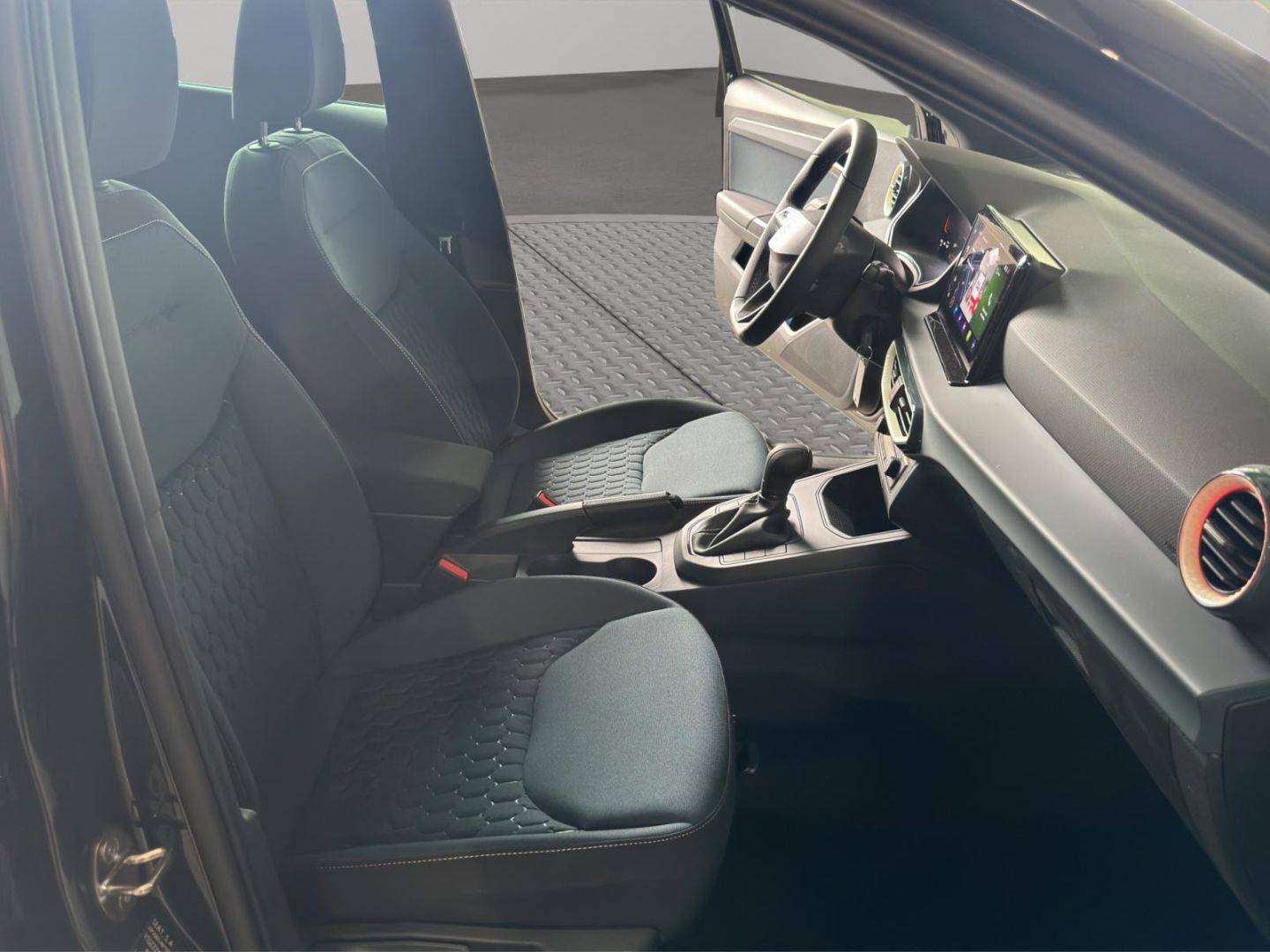 Fahrzeugabbildung SEAT Ibiza 1.0 TSI 85 kW Style Navi LED Digitales Coc