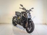 Ducati Diavel V4 *WENIG KILOMETER* - Offers