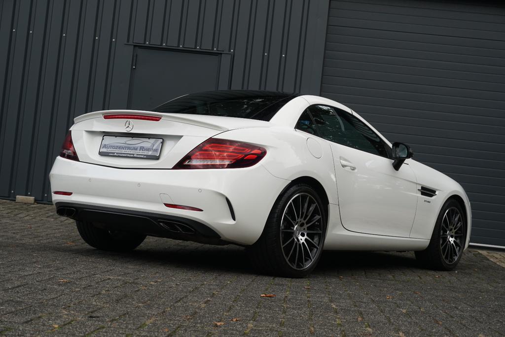 Mercedes-Benz SLC 43 AMG
